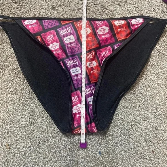 Taco Bell mild/fire/ hot sauce bikini bottoms with adjustable waist ties - Picture 6 of 7